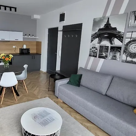Dotis Apartman Tata Exterior photo