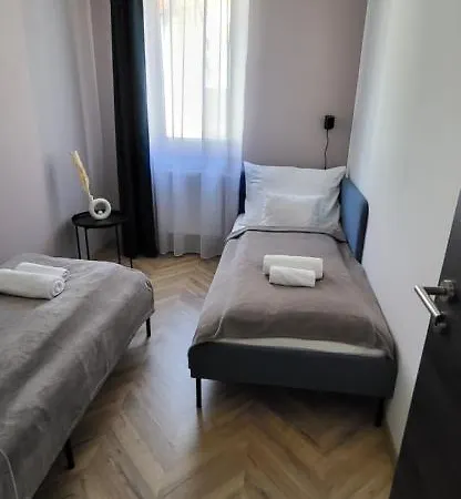 Dotis Apartman Tata Exterior photo