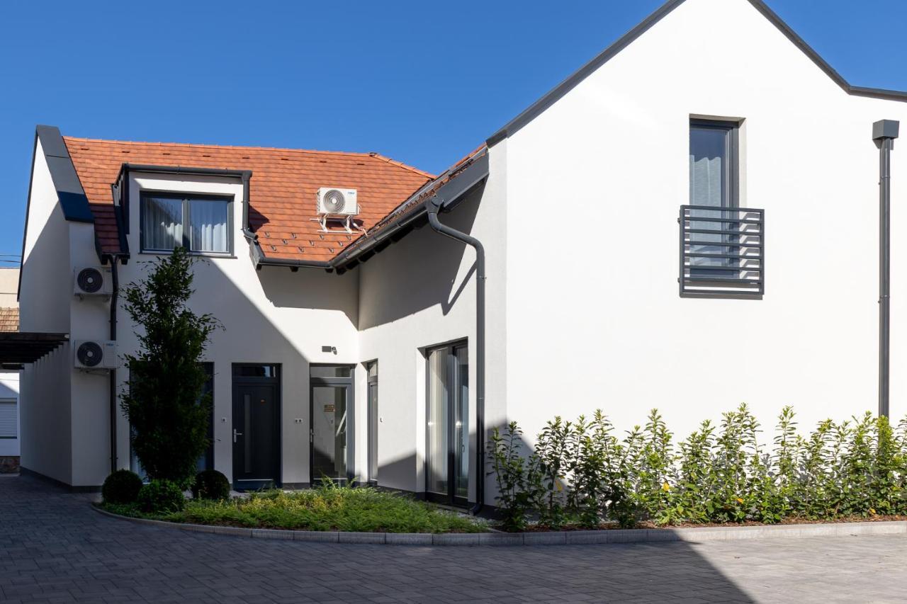 Dotis Apartman Tata